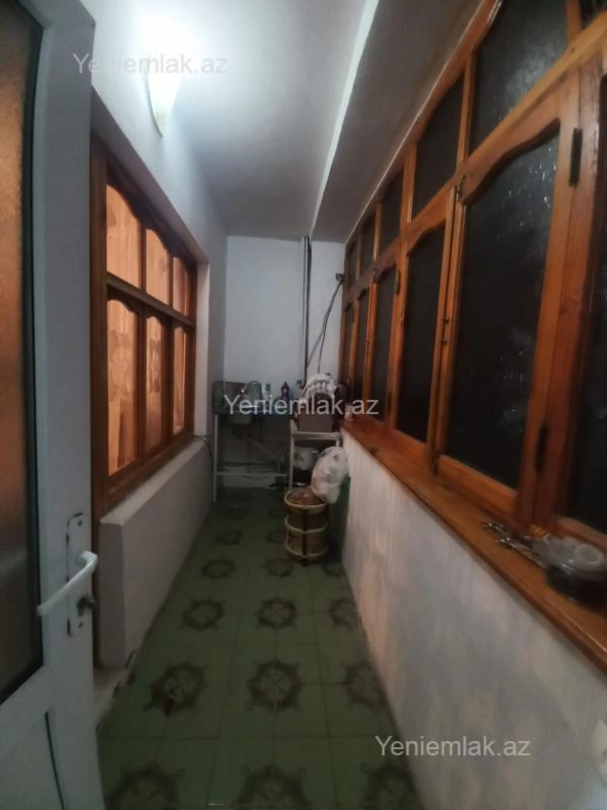 Satılır 2 otaqlı köhnə tikili 55 m²