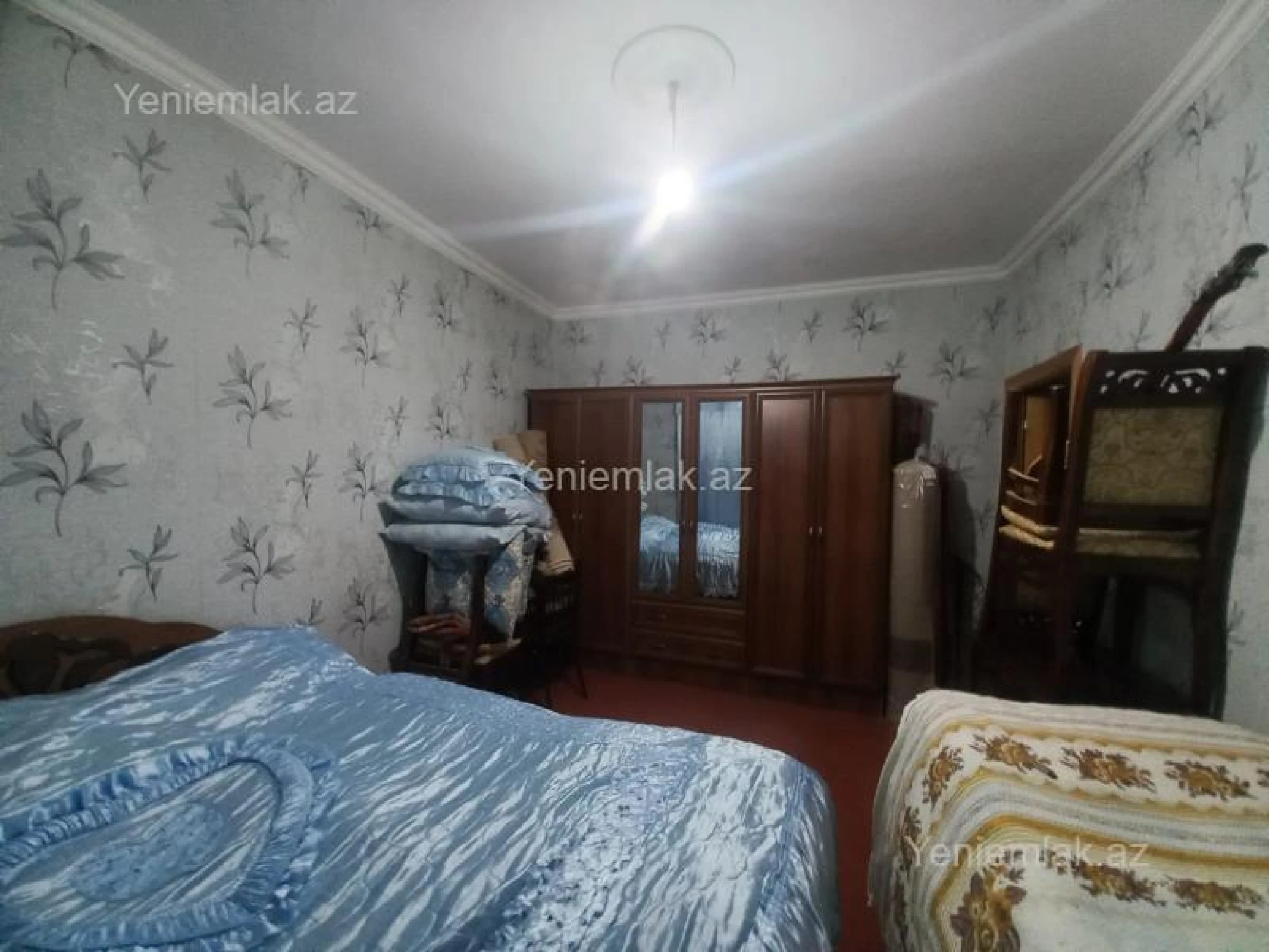 Satılır 2 otaqlı köhnə tikili 55 m²
