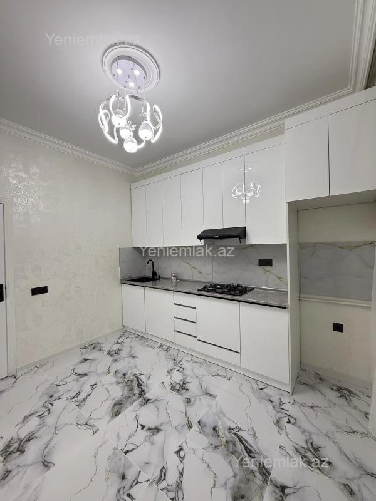 Satılır 3 otaqlı yeni tikili 116 m²