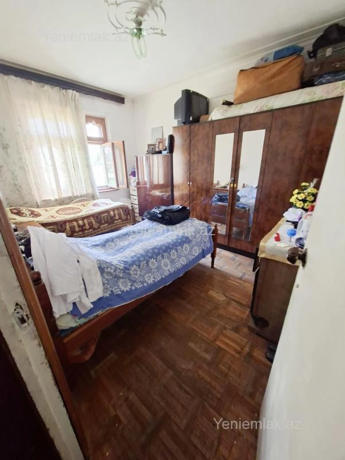 Satılır 2 otaqlı köhnə tikili 60 m²