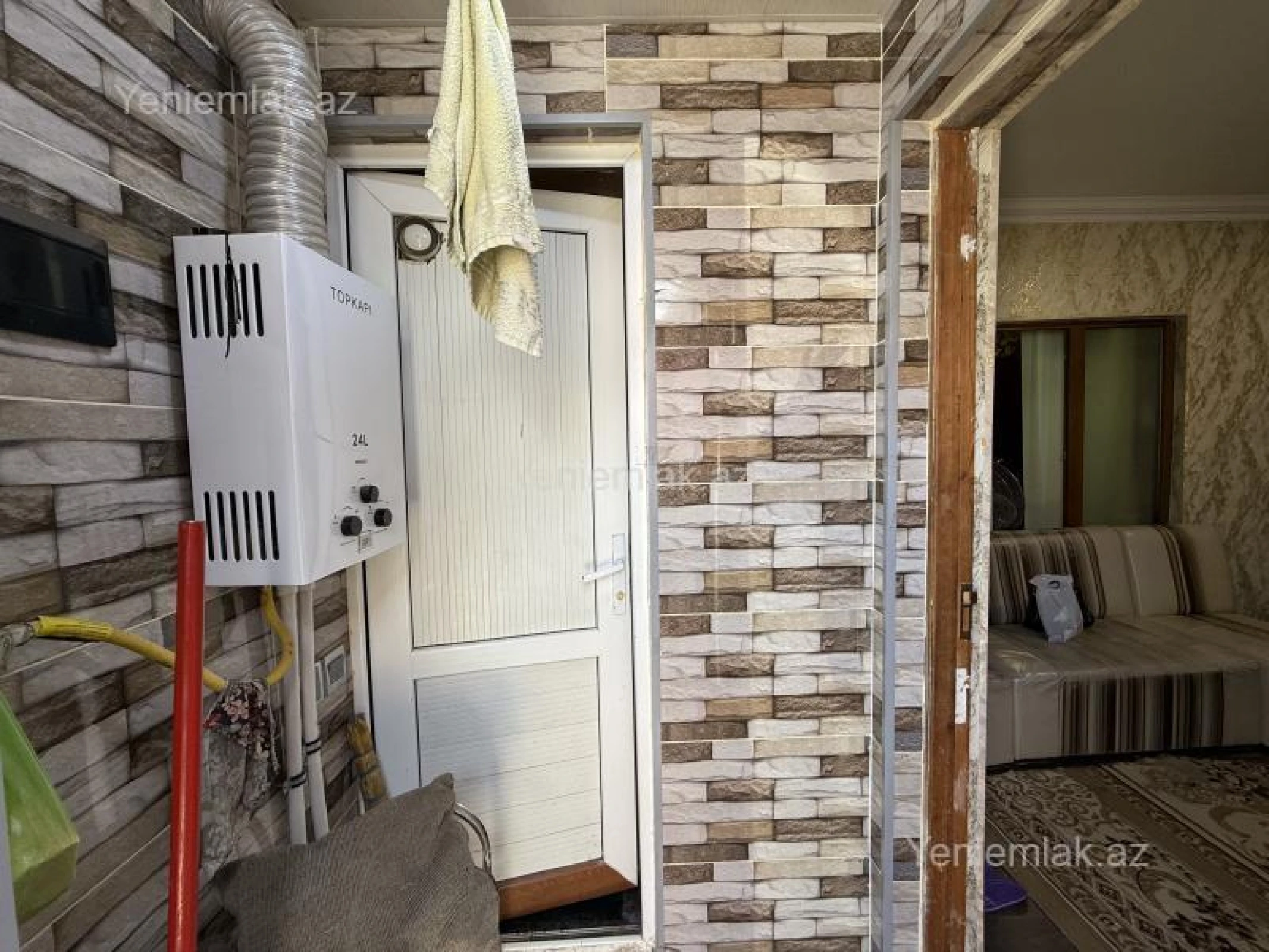 Satılır 2 otaqlı həyət evi 65 m²