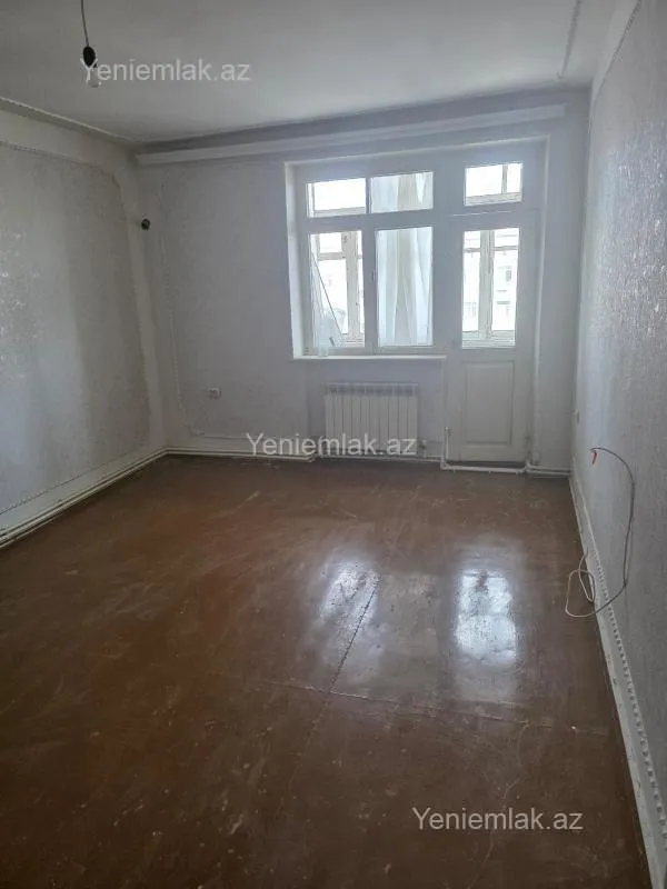 Satılır 3 otaqlı köhnə tikili 72 m²