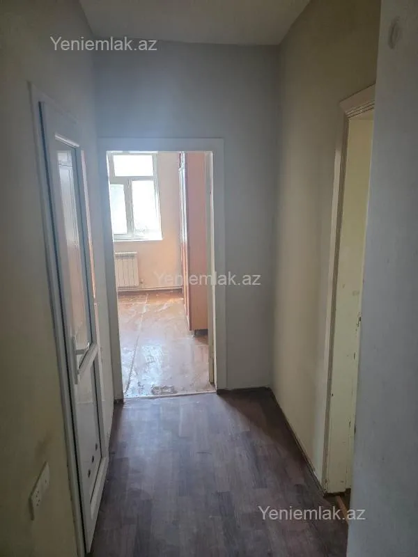 Satılır 3 otaqlı köhnə tikili 72 m²