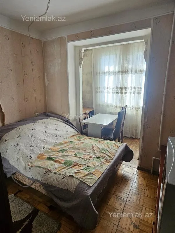 Satılır 3 otaqlı köhnə tikili 75 m²