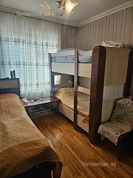 Satılır 3 otaqlı köhnə tikili 75 m²