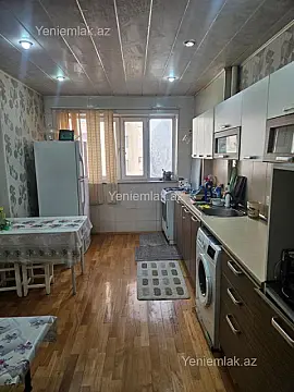 Satılır 3 otaqlı köhnə tikili 75 m²