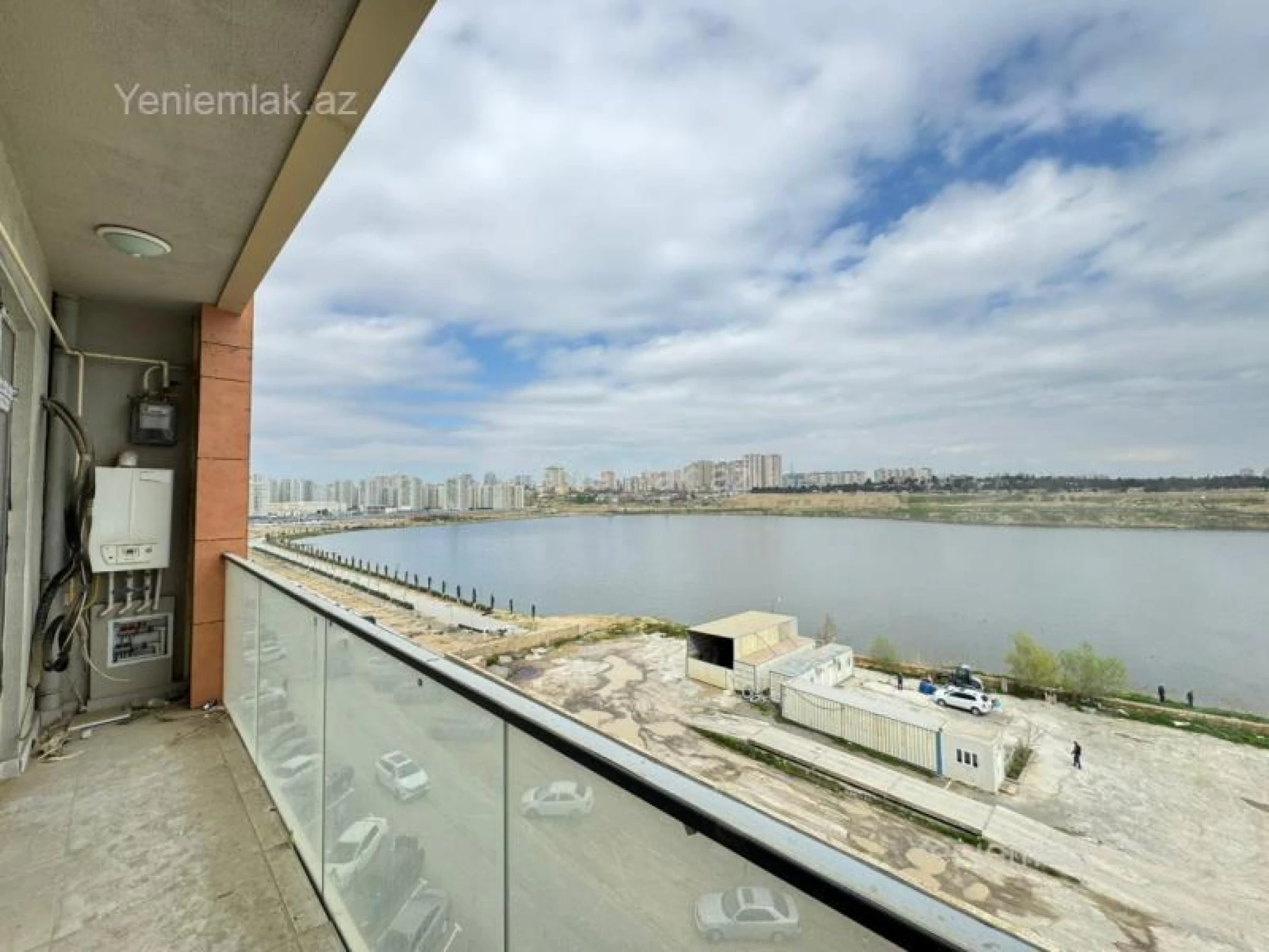 Satılır 3 otaqlı yeni tikili 72 m²