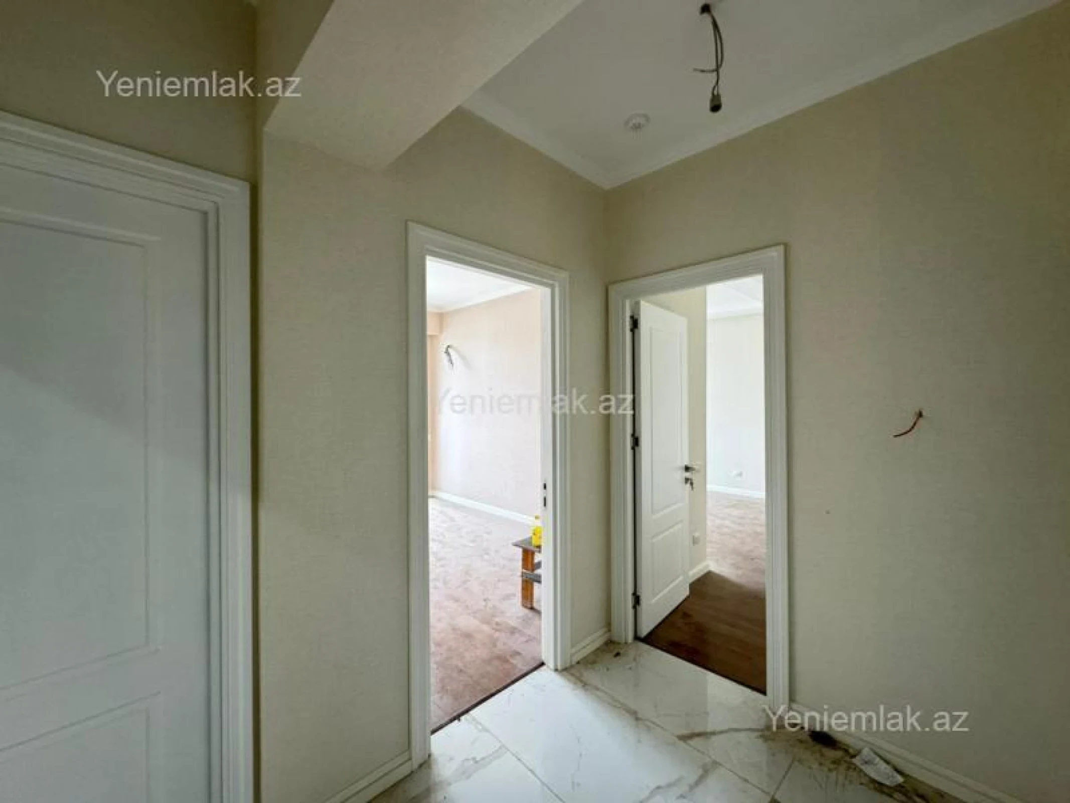 Satılır 3 otaqlı yeni tikili 72 m²