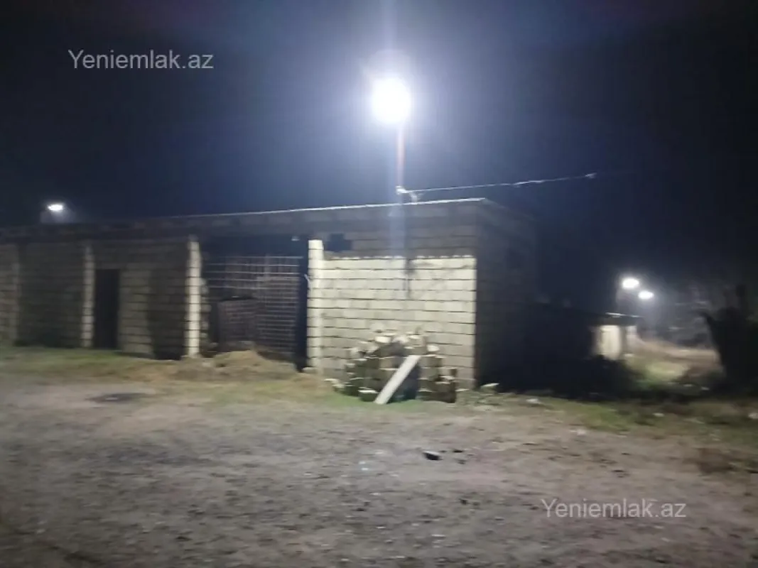 Satılır 3 otaqlı həyət evi 100 m²