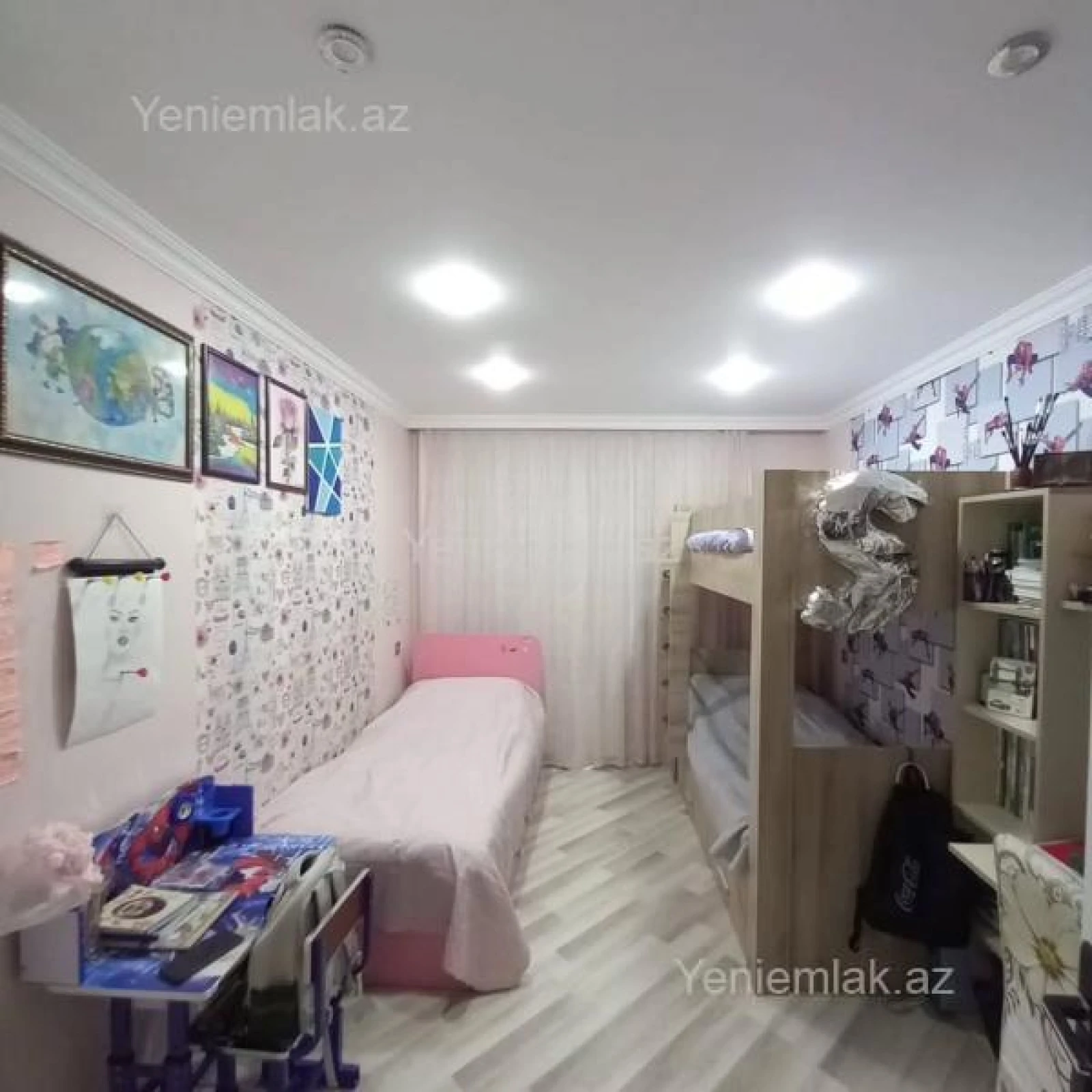 Satılır 4 otaqlı köhnə tikili 120 m²