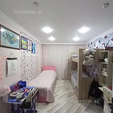 Satılır 4 otaqlı köhnə tikili 120 m²