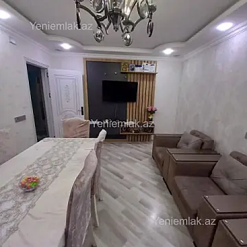 Satılır 4 otaqlı köhnə tikili 120 m²