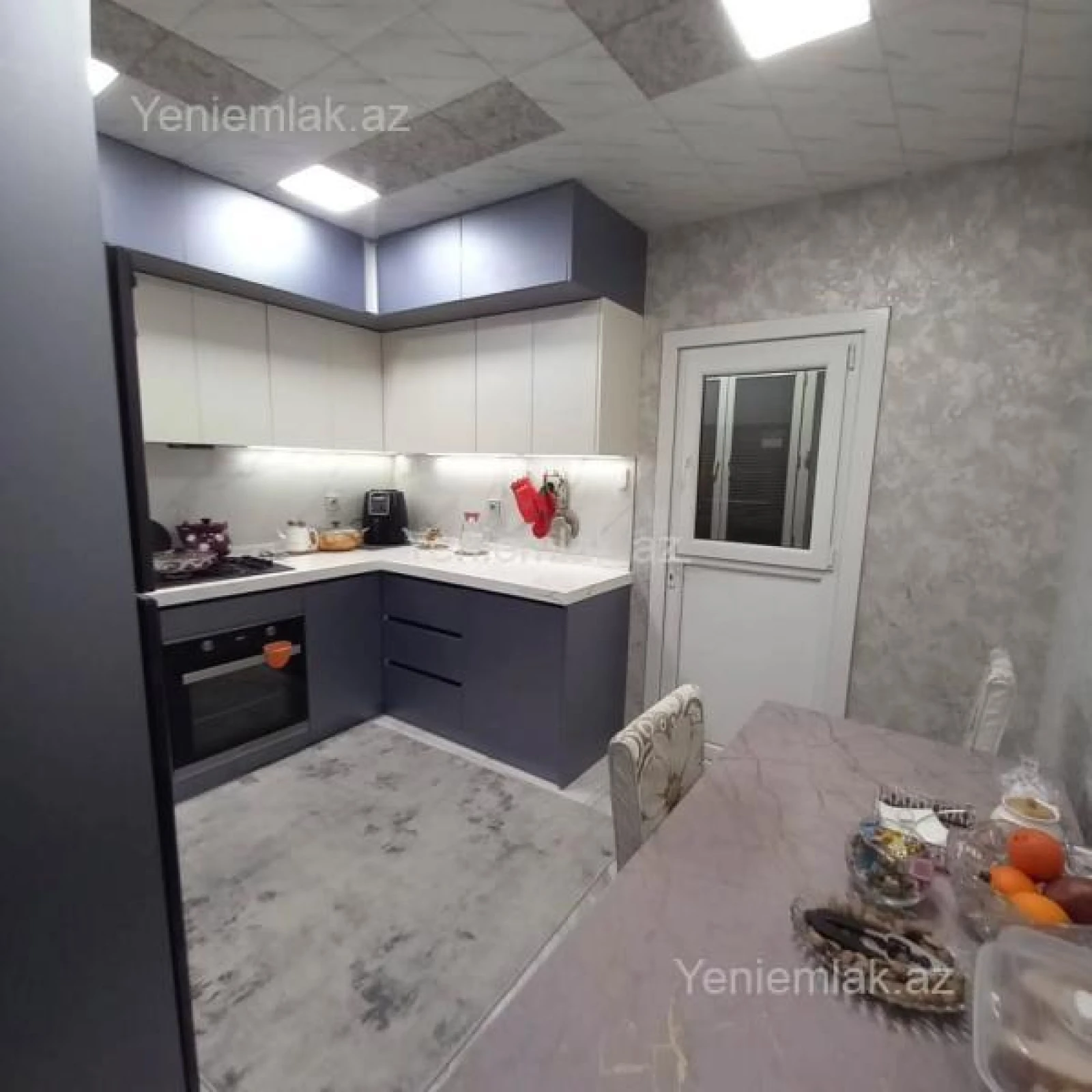 Satılır 4 otaqlı köhnə tikili 120 m²