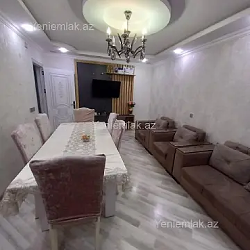 Satılır 4 otaqlı köhnə tikili 120 m² — Sumqayıt, 8-ci mikrorayon 4 otaq 120.00 m²