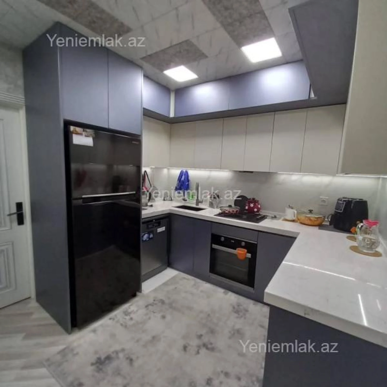 Satılır 4 otaqlı köhnə tikili 120 m²