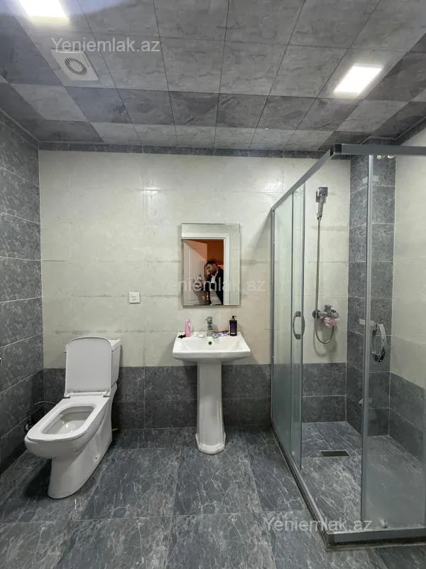 Satılır 2 otaqlı yeni tikili 81 m²