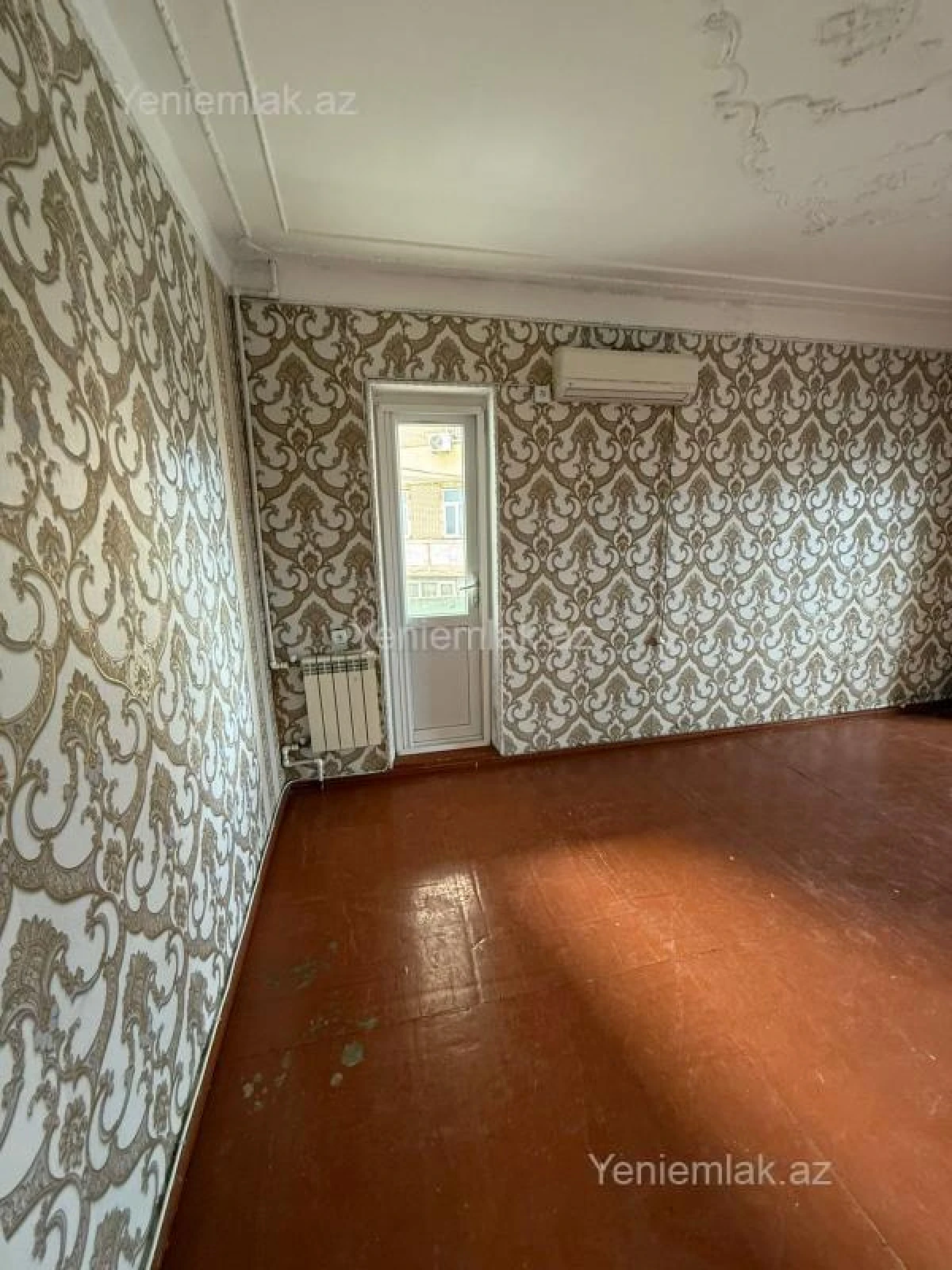 Satılır 1 otaqlı köhnə tikili 45 m²
