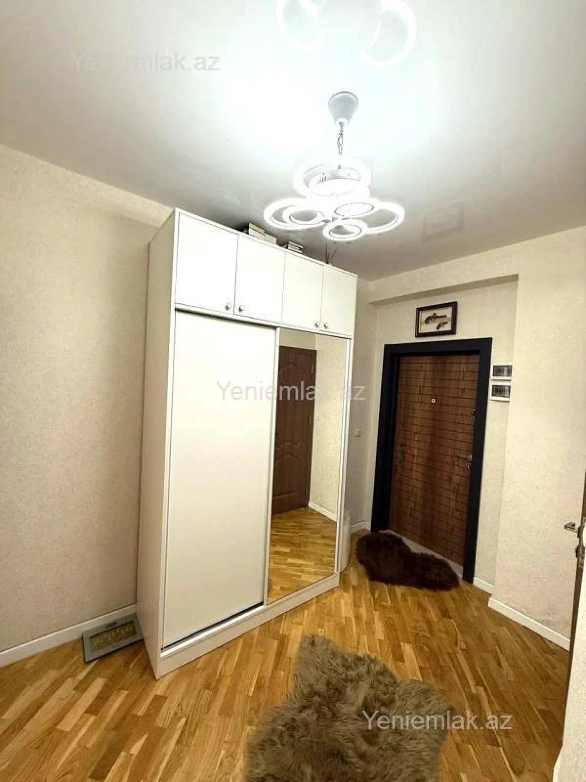 Satılır 2 otaqlı yeni tikili 71 m²