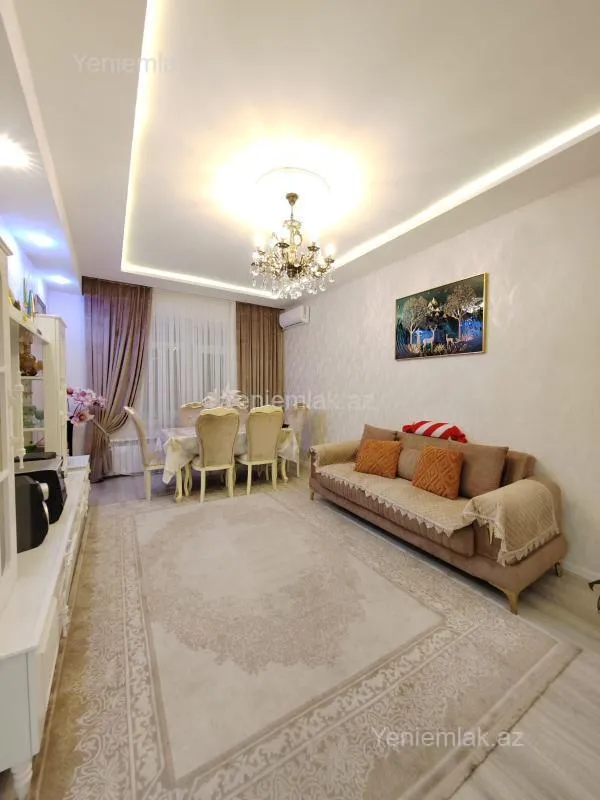 Satılır 3 otaqlı köhnə tikili 100 m²