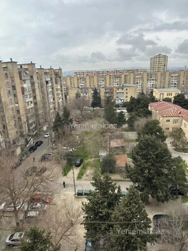 Satılır 3 otaqlı köhnə tikili 80 m²