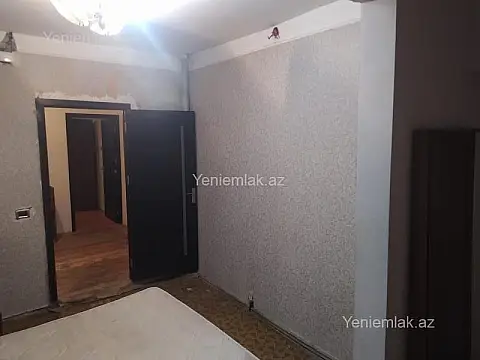 Satılır 3 otaqlı köhnə tikili 80 m²