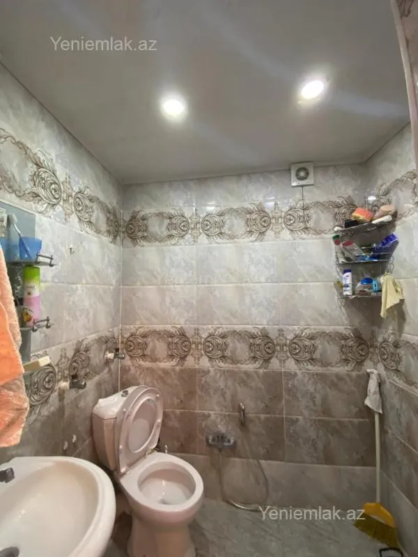 Satılır 2 otaqlı yeni tikili 75 m²