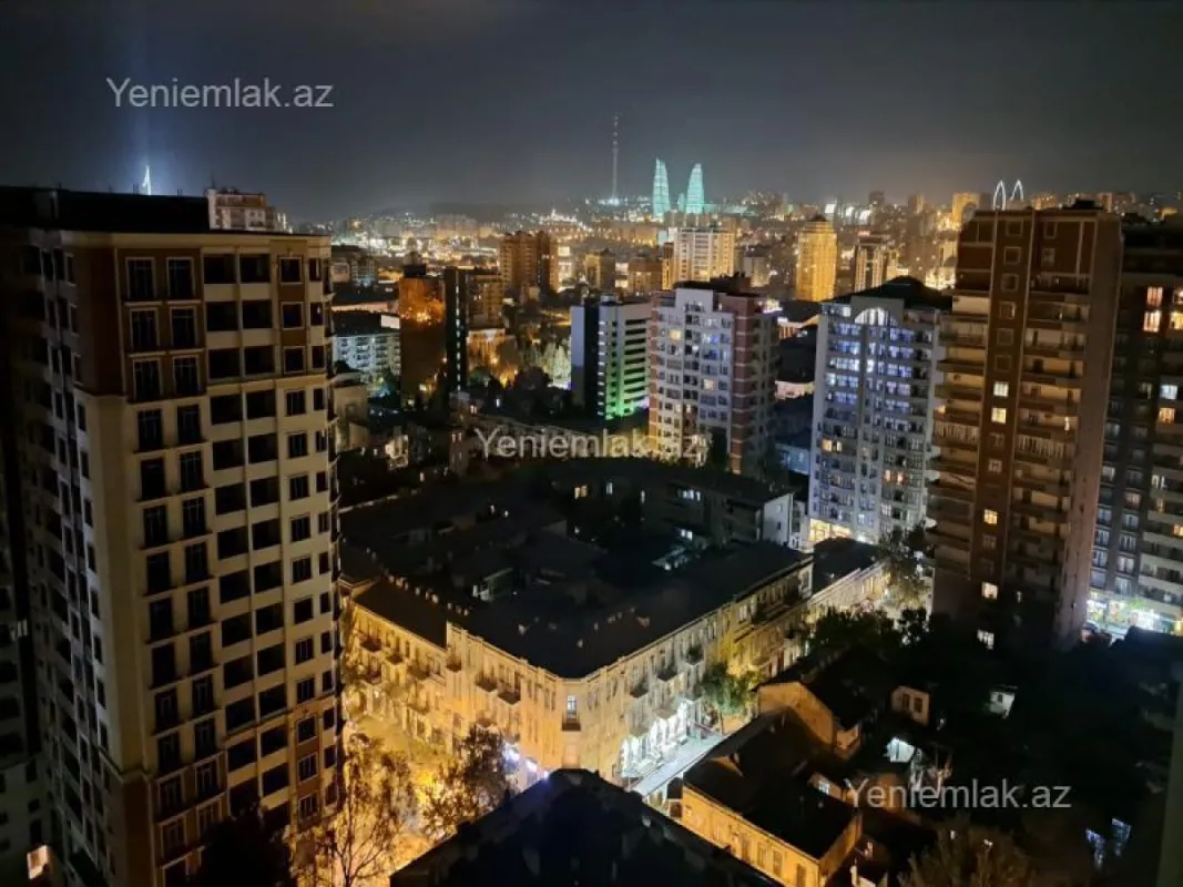 Satılır 3 otaqlı yeni tikili 140 m²