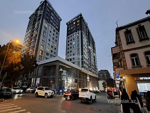 Satılır 3 otaqlı yeni tikili 140 m²