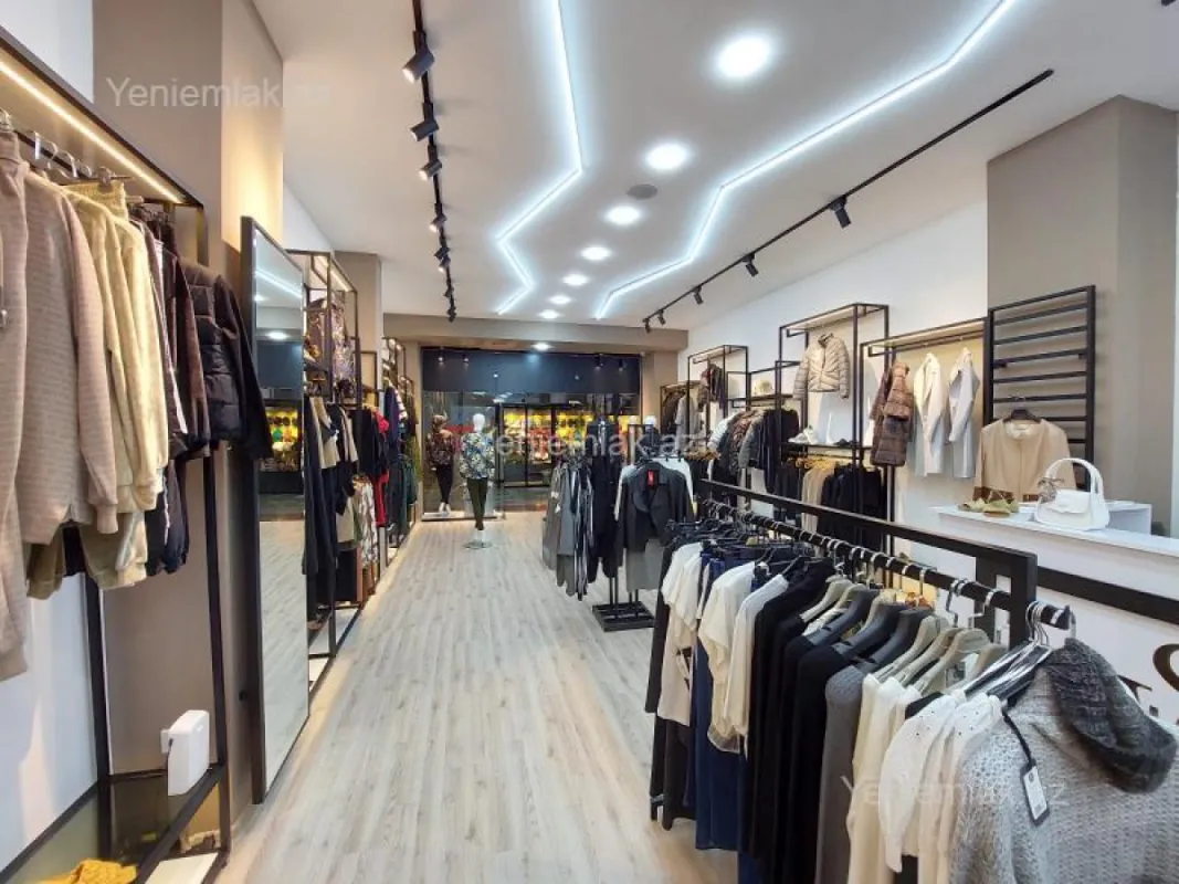 Satılır 2 otaqlı obyekt 570 m²