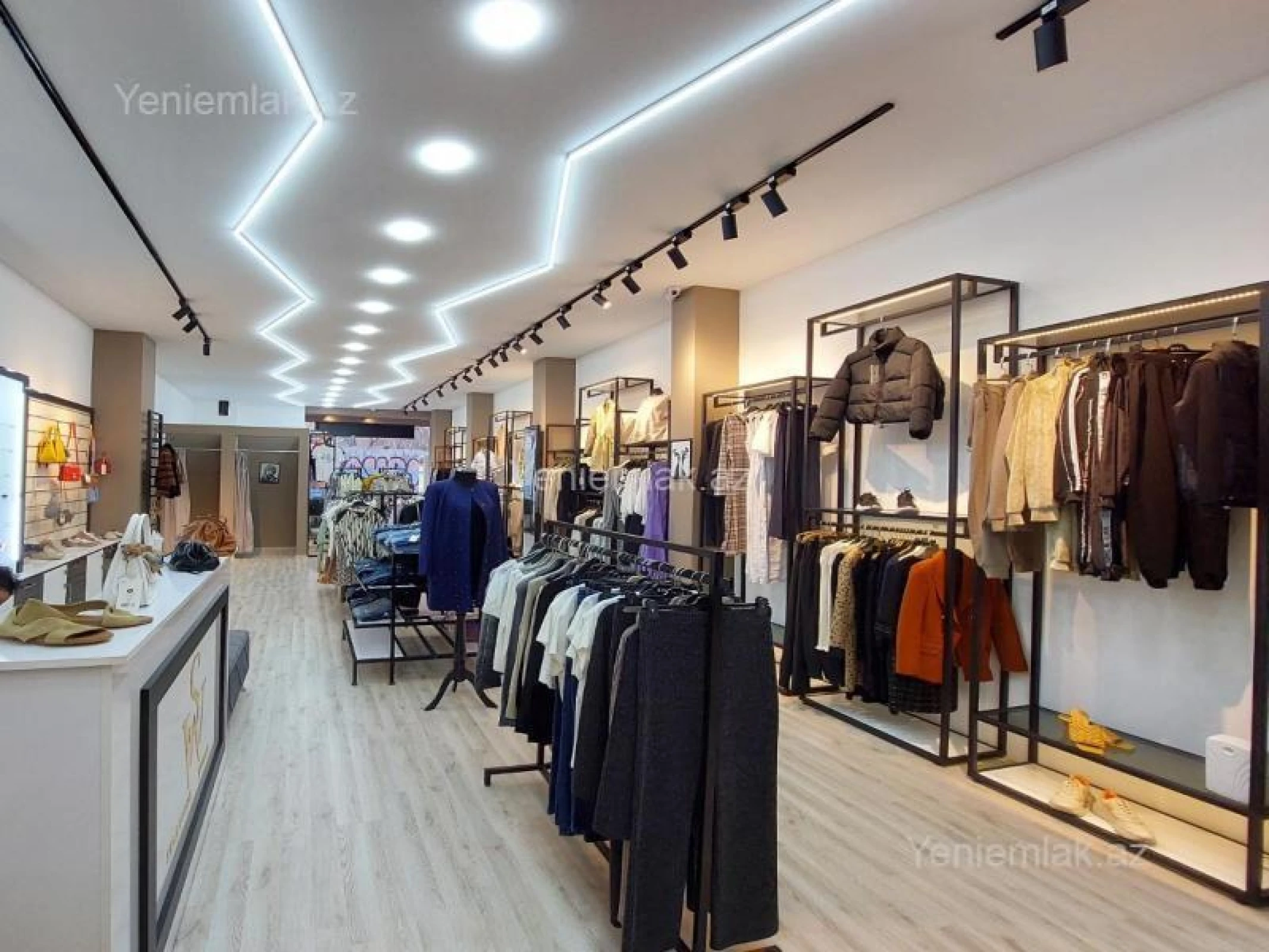 Satılır 2 otaqlı obyekt 570 m²