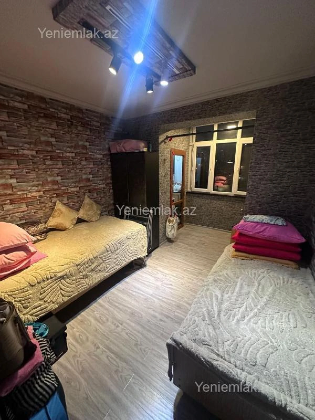 Satılır 5 otaqlı köhnə tikili 102 m²