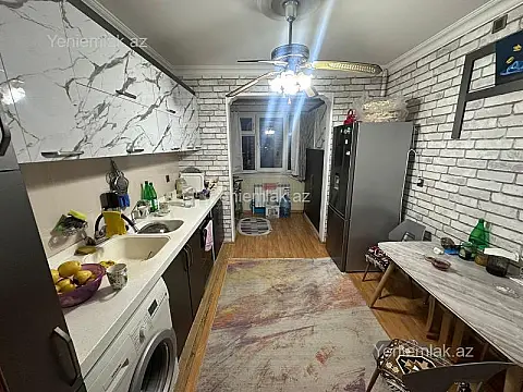 Satılır 5 otaqlı köhnə tikili 102 m²