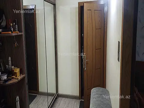 Satılır 5 otaqlı köhnə tikili 102 m²