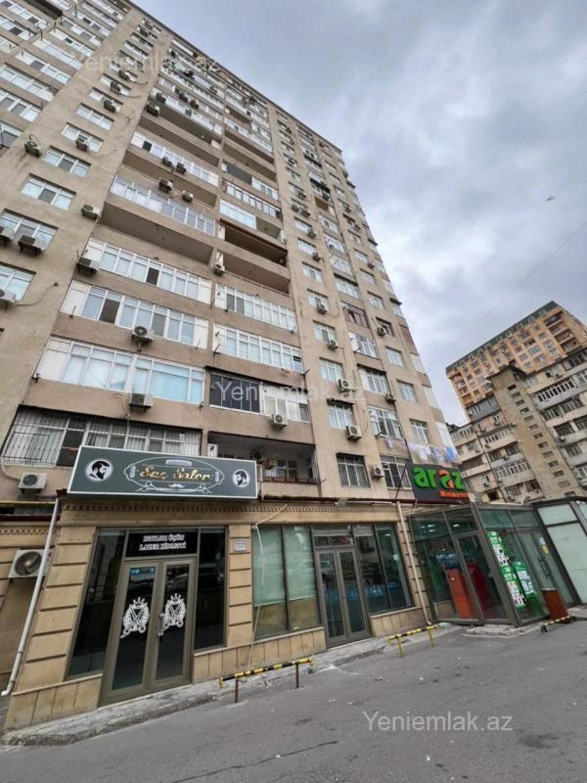 Satılır 2 otaqlı yeni tikili 90 m²