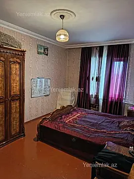 Satılır 4 otaqlı köhnə tikili 90 m²