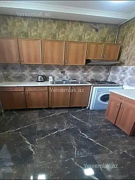Satılır 2 otaqlı köhnə tikili 60 m²