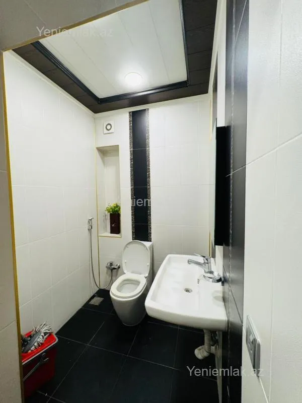 Satılır 4 otaqlı yeni tikili 230 m²