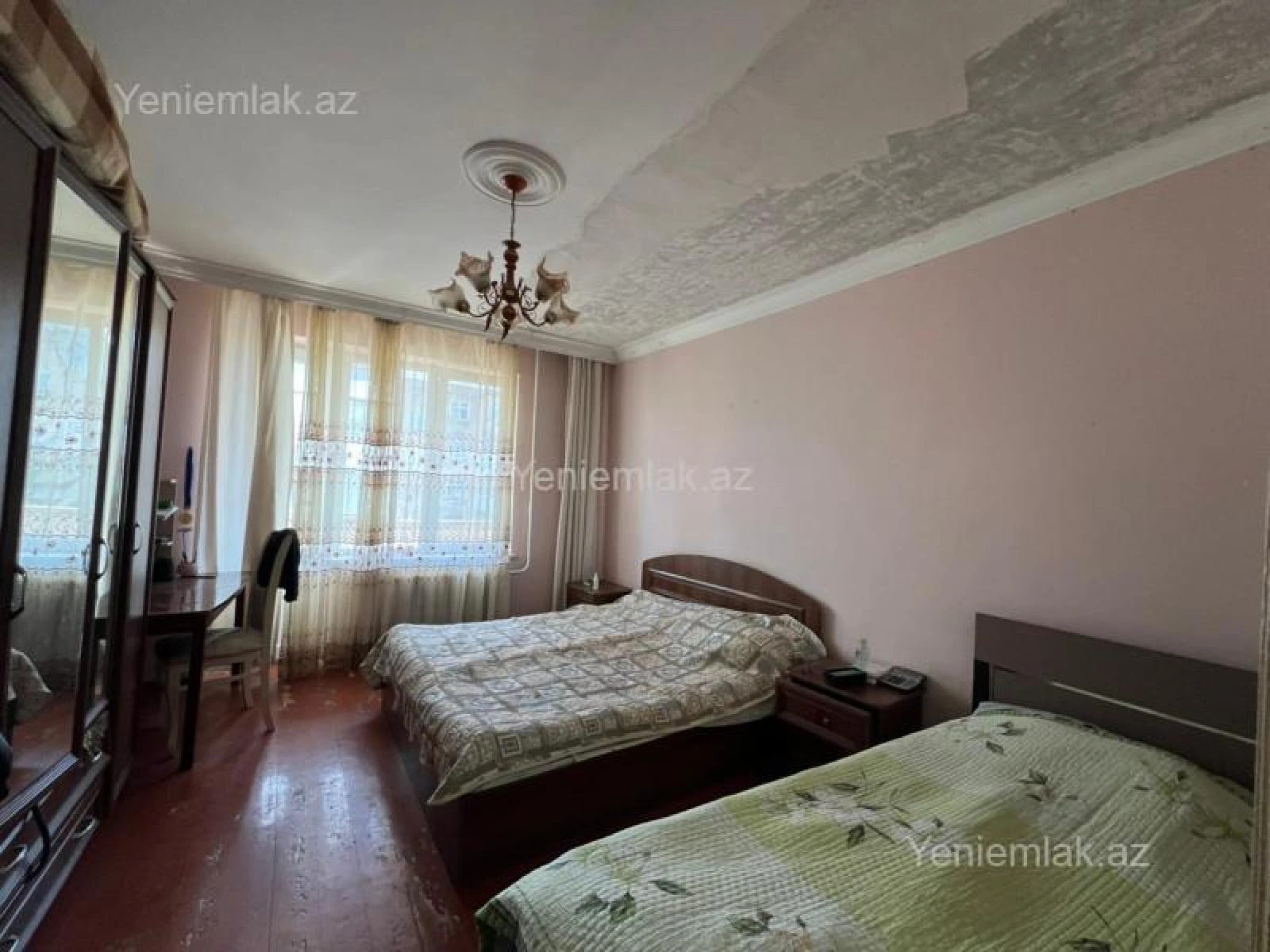 Satılır 3 otaqlı köhnə tikili 70 m²