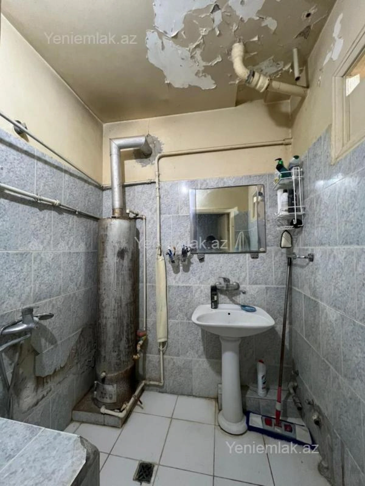 Satılır 3 otaqlı köhnə tikili 70 m²