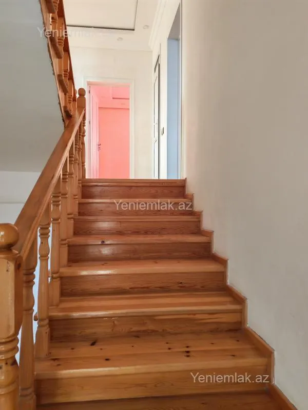 Satılır 6 otaqlı həyət evi 350 m²