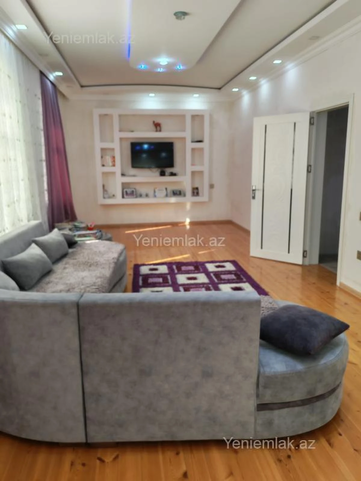 Satılır 6 otaqlı həyət evi 350 m²