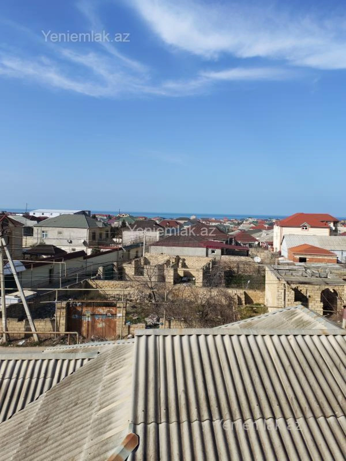 Satılır 6 otaqlı həyət evi 350 m²