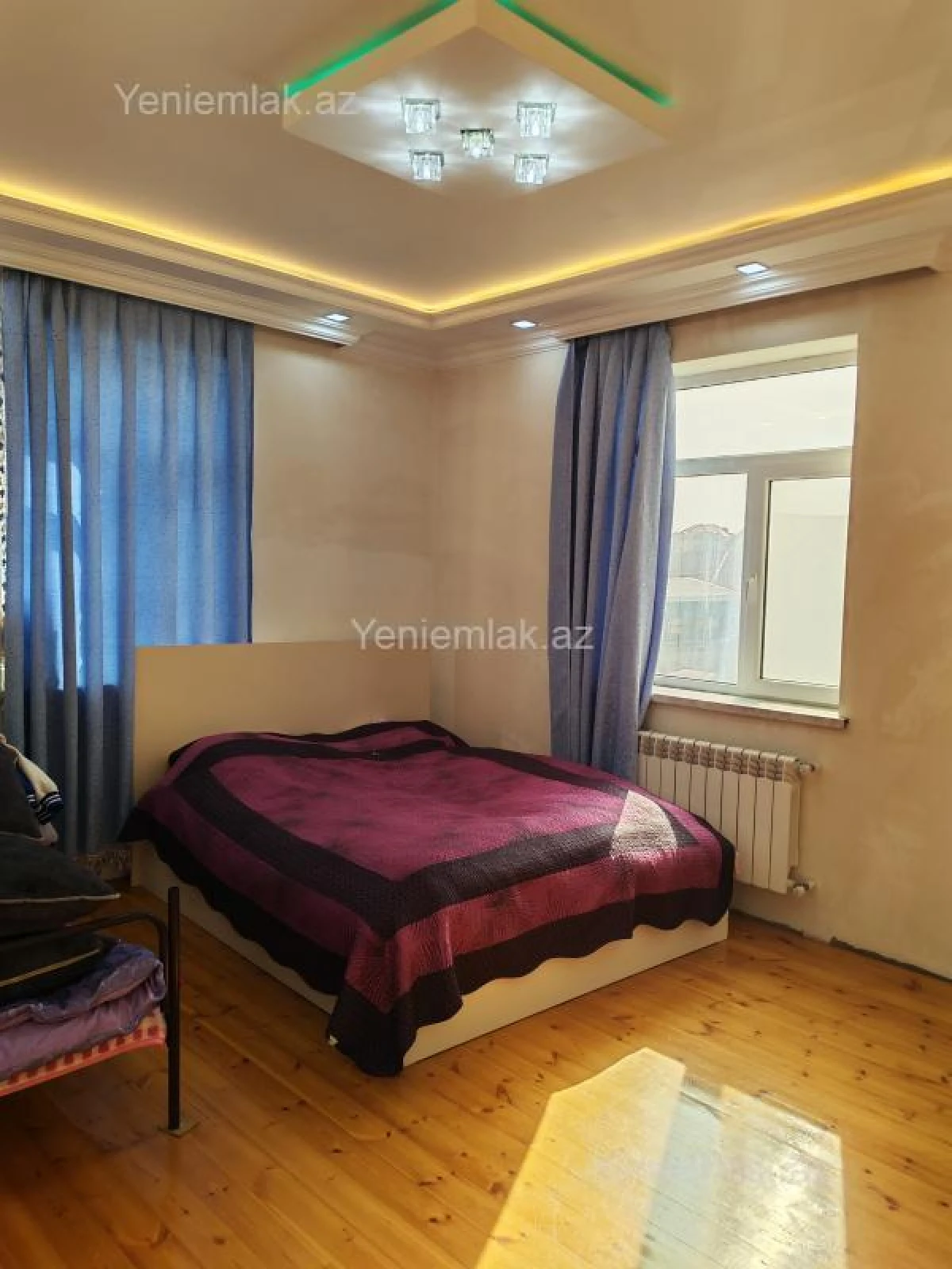 Satılır 6 otaqlı həyət evi 350 m²