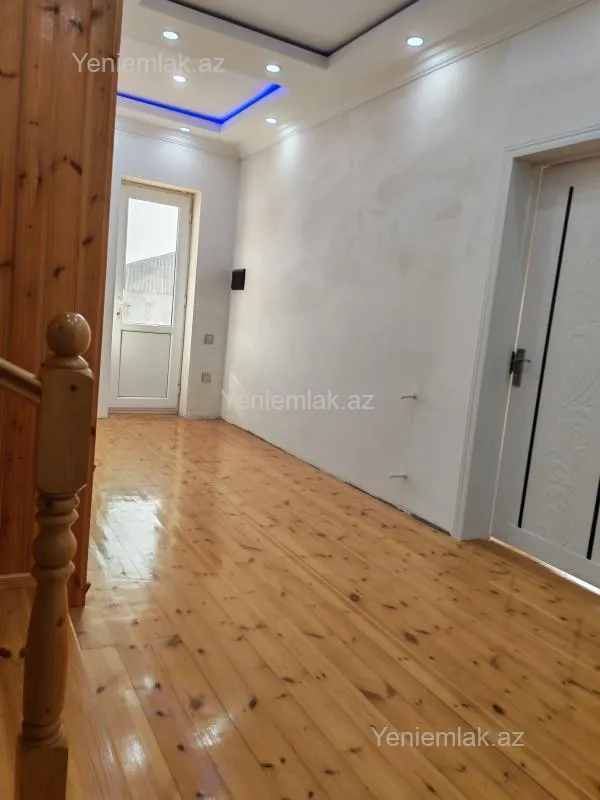 Satılır 6 otaqlı həyət evi 350 m²