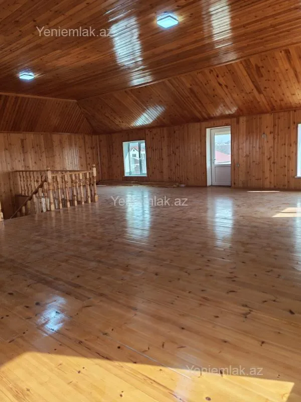 Satılır 6 otaqlı həyət evi 350 m²