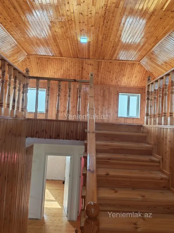 Satılır 6 otaqlı həyət evi 350 m²