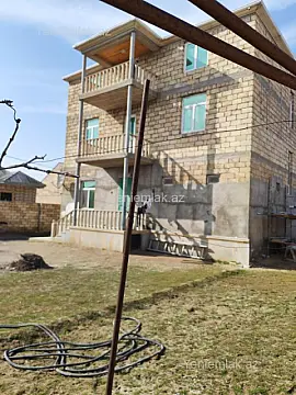 Satılır 6 otaqlı həyət evi 350 m²