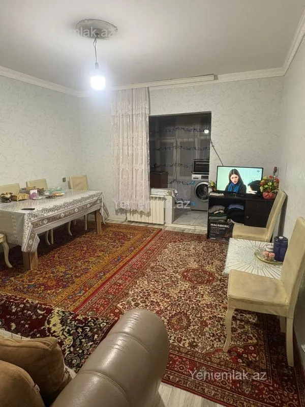 Satılır 2 otaqlı köhnə tikili 65 m²