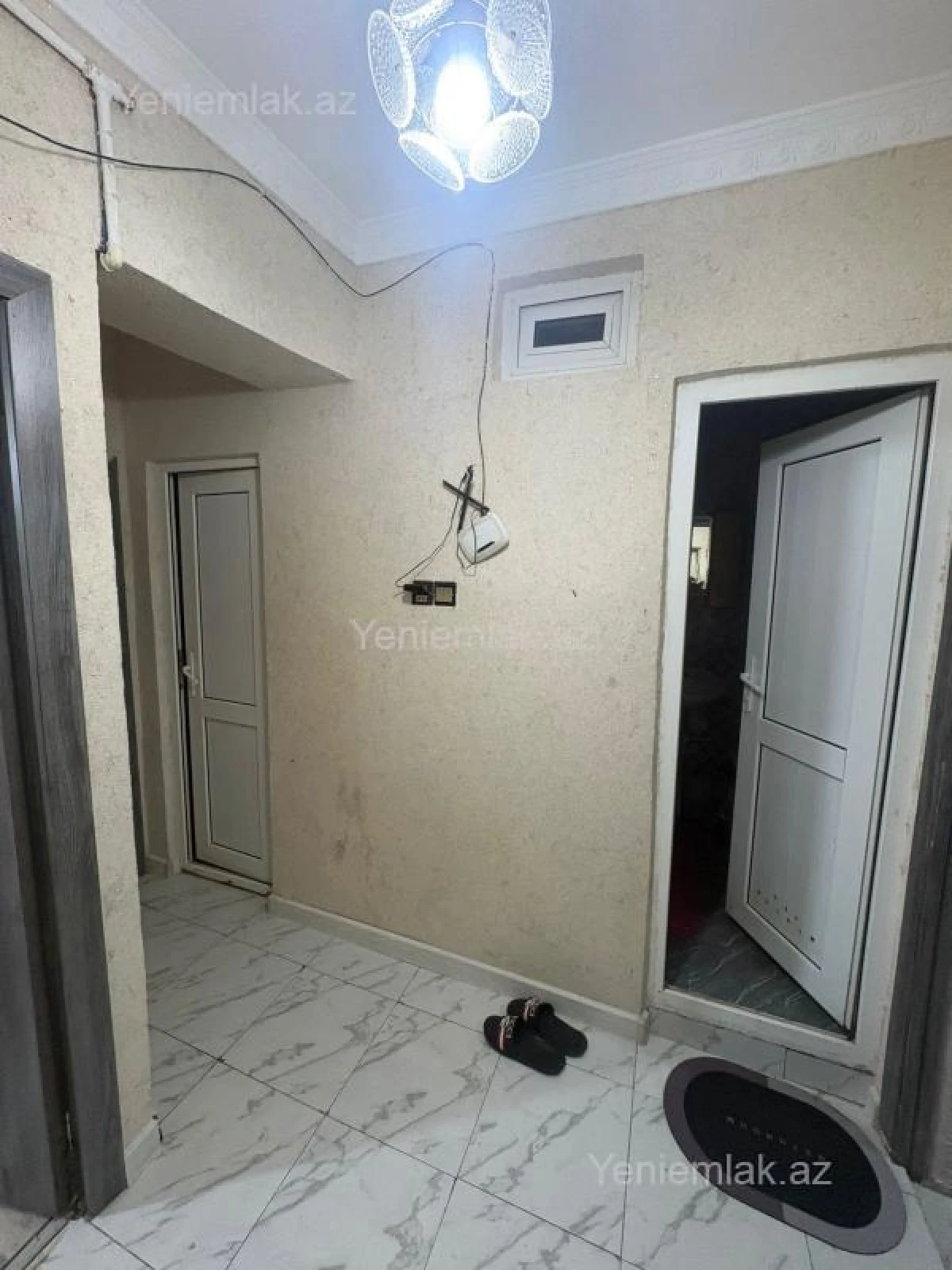 Satılır 2 otaqlı köhnə tikili 65 m²