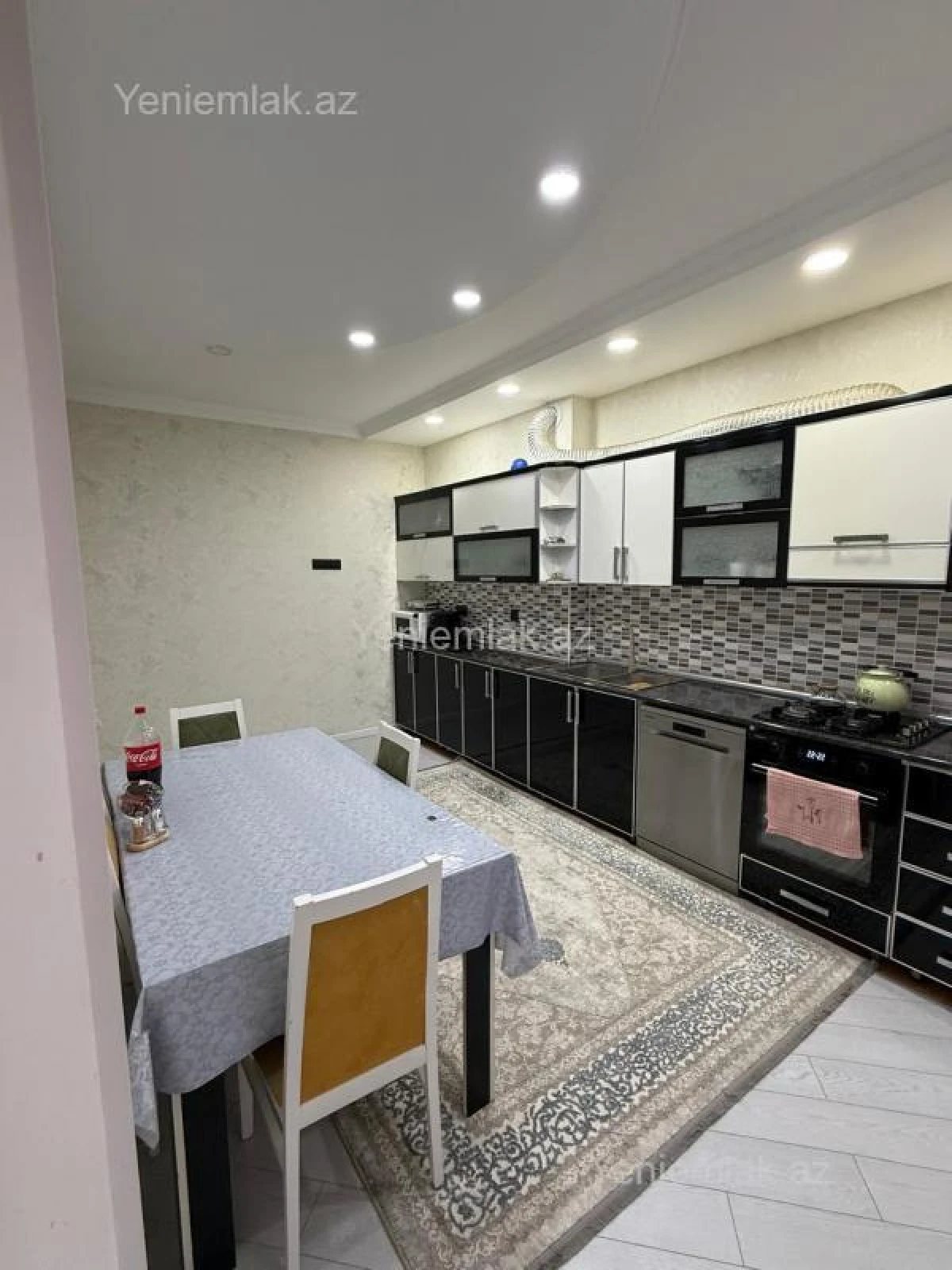 Satılır 4 otaqlı yeni tikili 130 m²
